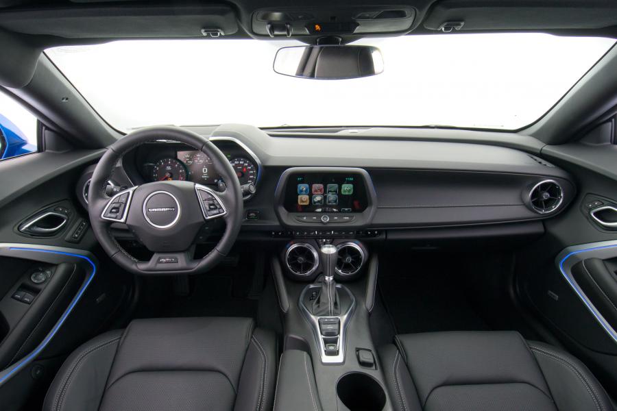 Торпедо Chevrolet Camaro SS 2016 года  (LA) (фото 7 из 19)